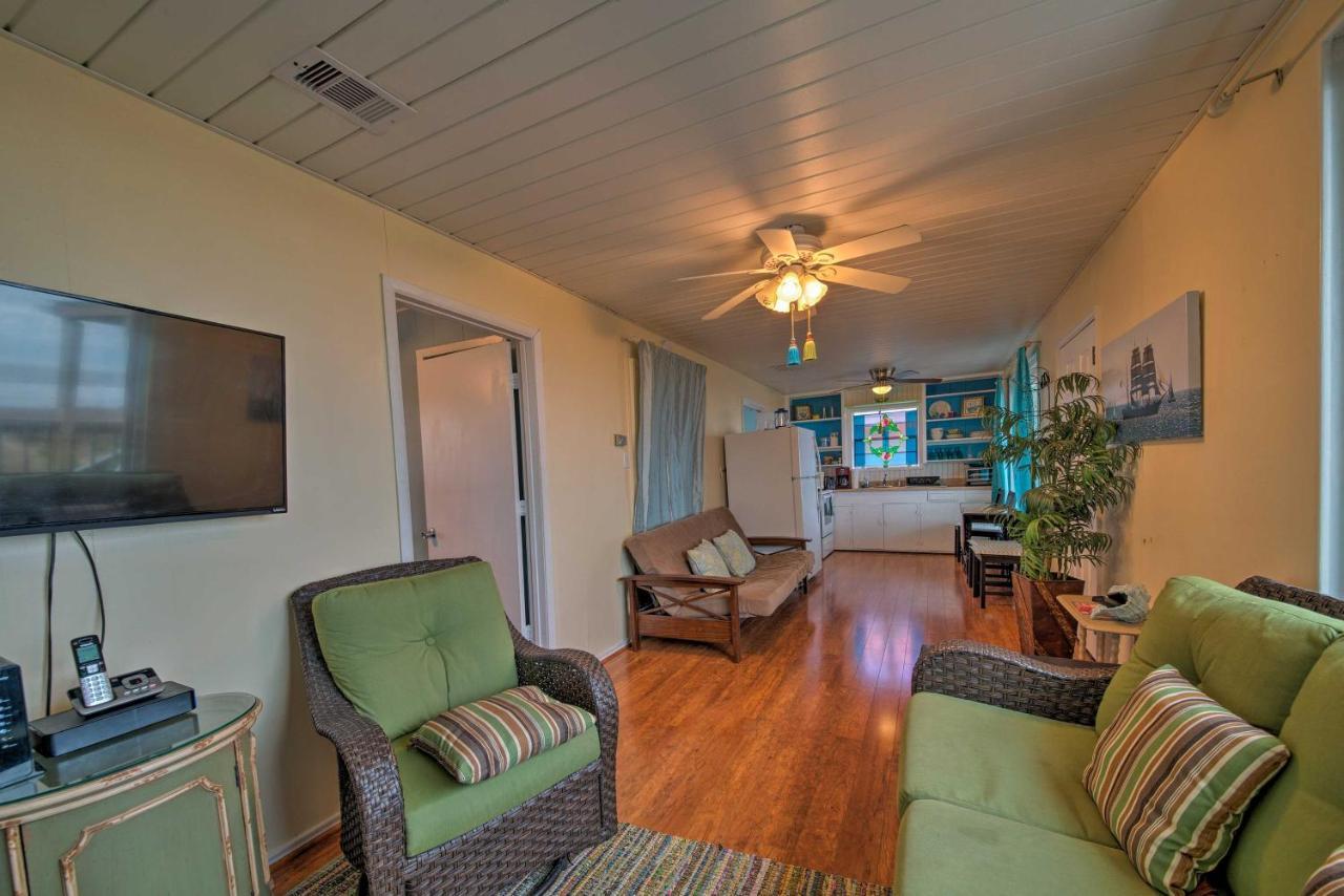 Galveston Beach House With Private Deck And Gulf Views エクステリア 写真