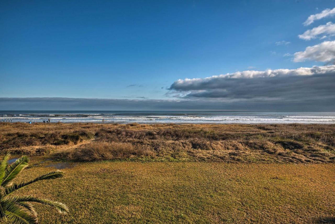 Galveston Beach House With Private Deck And Gulf Views エクステリア 写真